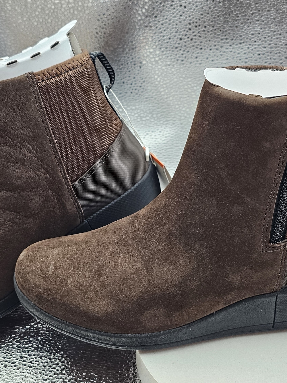 BOGS Ankle Boots Women’s NWT Brown Waterproof Side Zip Comfort Wedge Outdoor
